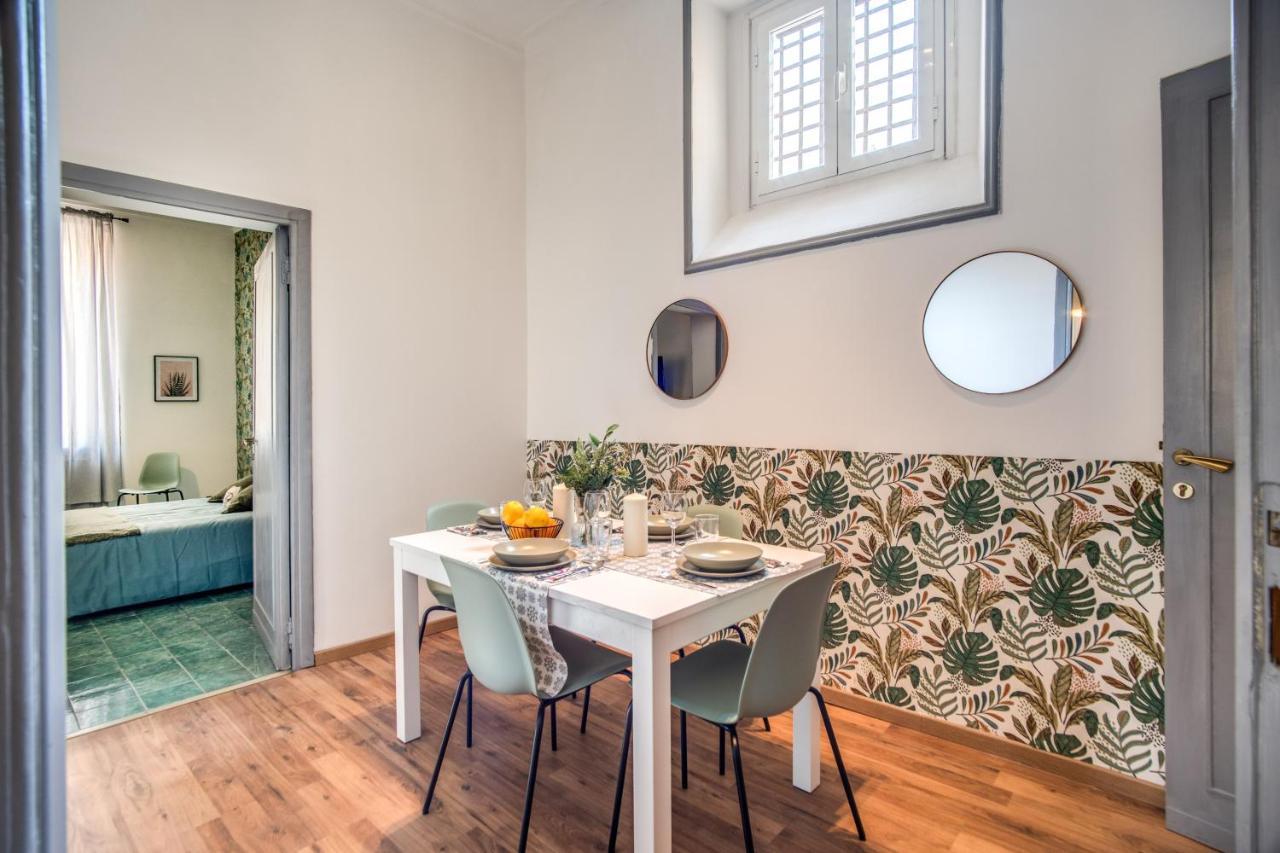 Residenza Regina Apartment โรม ภายนอก รูปภาพ
