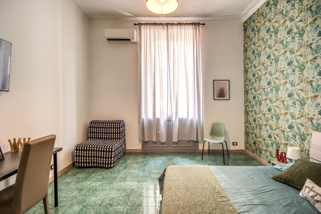 Residenza Regina Apartment โรม ภายนอก รูปภาพ