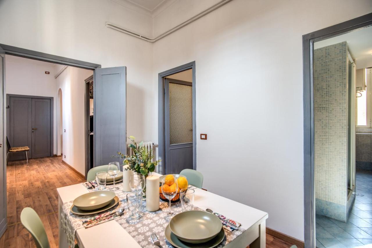 Residenza Regina Apartment โรม ภายนอก รูปภาพ